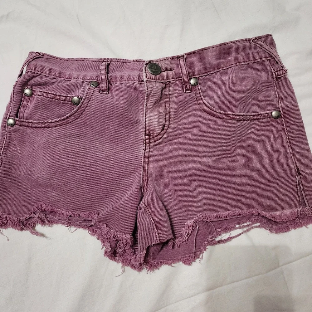 Free People Womens 24 Purple Distressed Zipper Fly Raw Hem Shorties